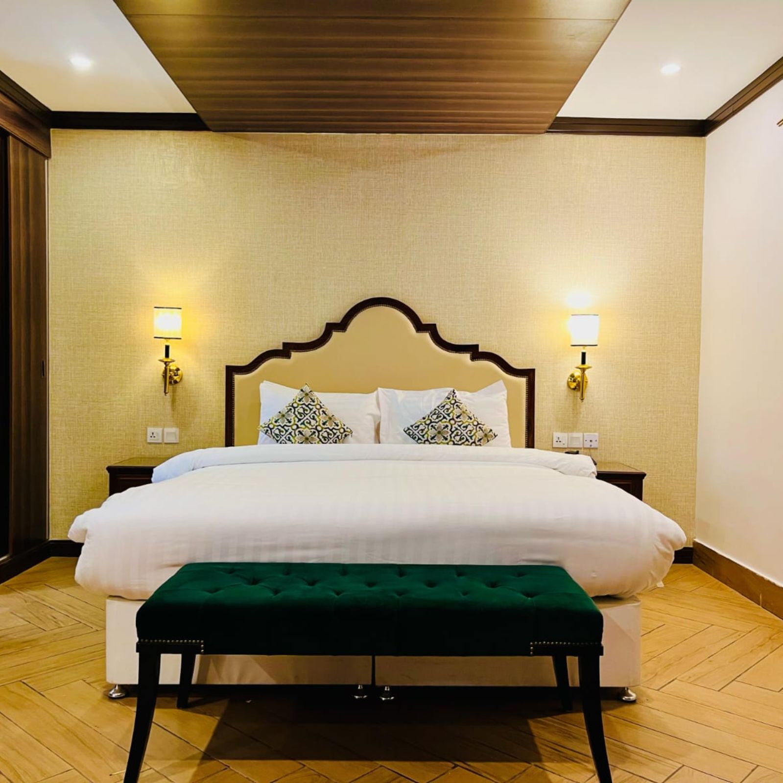 premium hotel naran